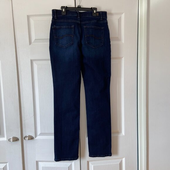 New Lee 8 Long Ultra Lux Comfort with Flex Motion Straight Leg Jean - Picture 2 of 5